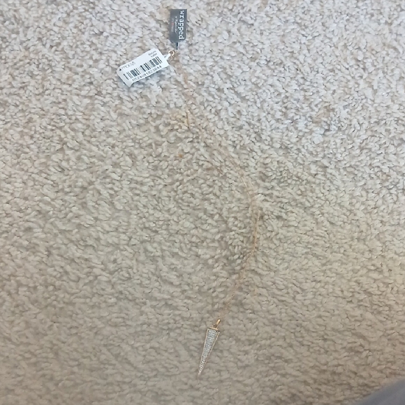 NWT Sparkling Gold and Silver Textured Pendant Necklace - Picture 2 of 2